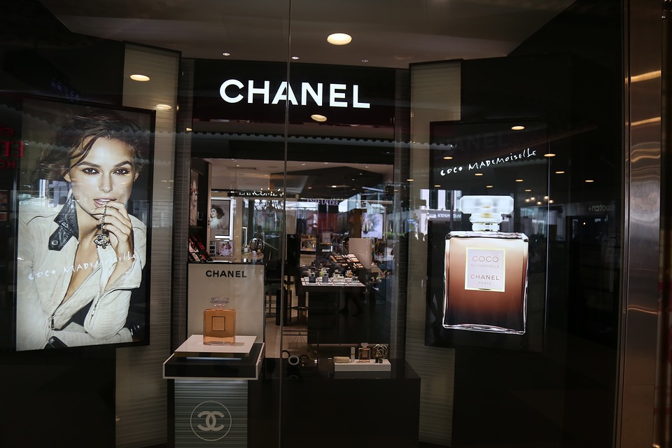 Top 10 Chanel Black Friday Deals 2022 50 OFF Sale